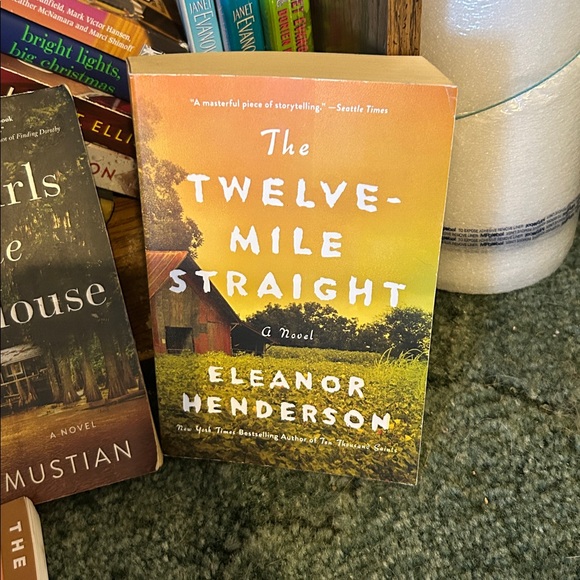 Book Bundle - Picture 5 of 6